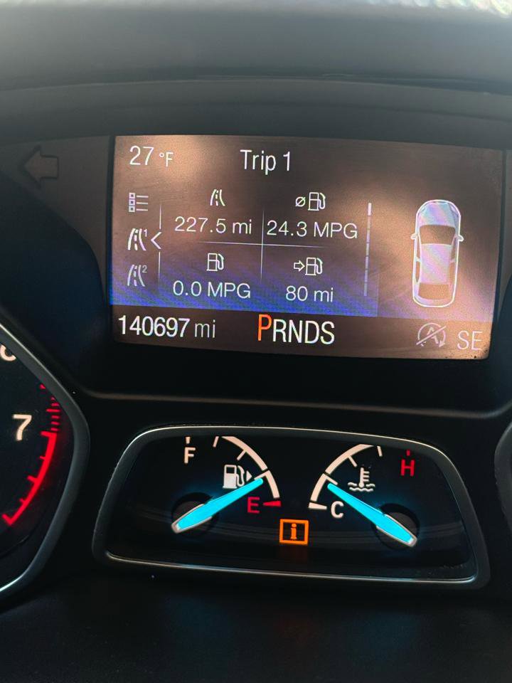 Used 2017 Ford Escape SE w/ SE Sport Appearance Package image 21