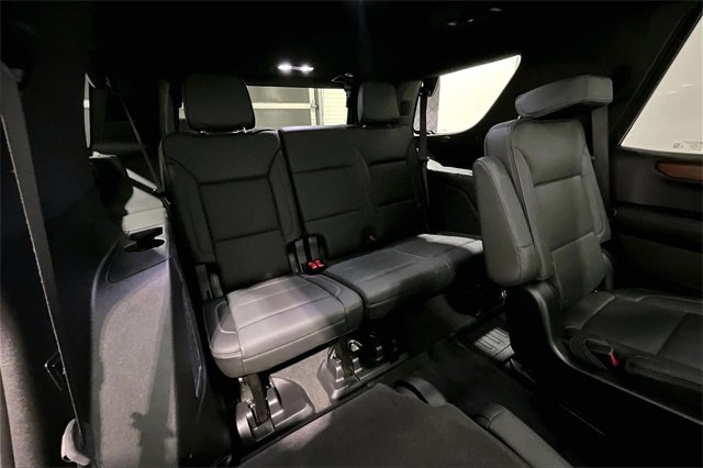 Used 2025 GMC Yukon Denali w/ Sun & Power Step Package image 26