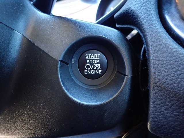 Used 2020 Jeep Compass Latitude FWD image 22