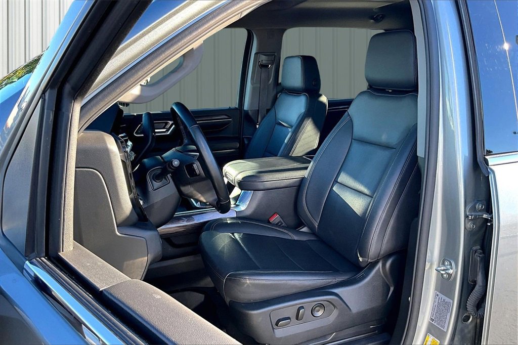 Used 2024 Chevrolet Silverado 2500 LTZ w/ LTZ Plus Package image 15