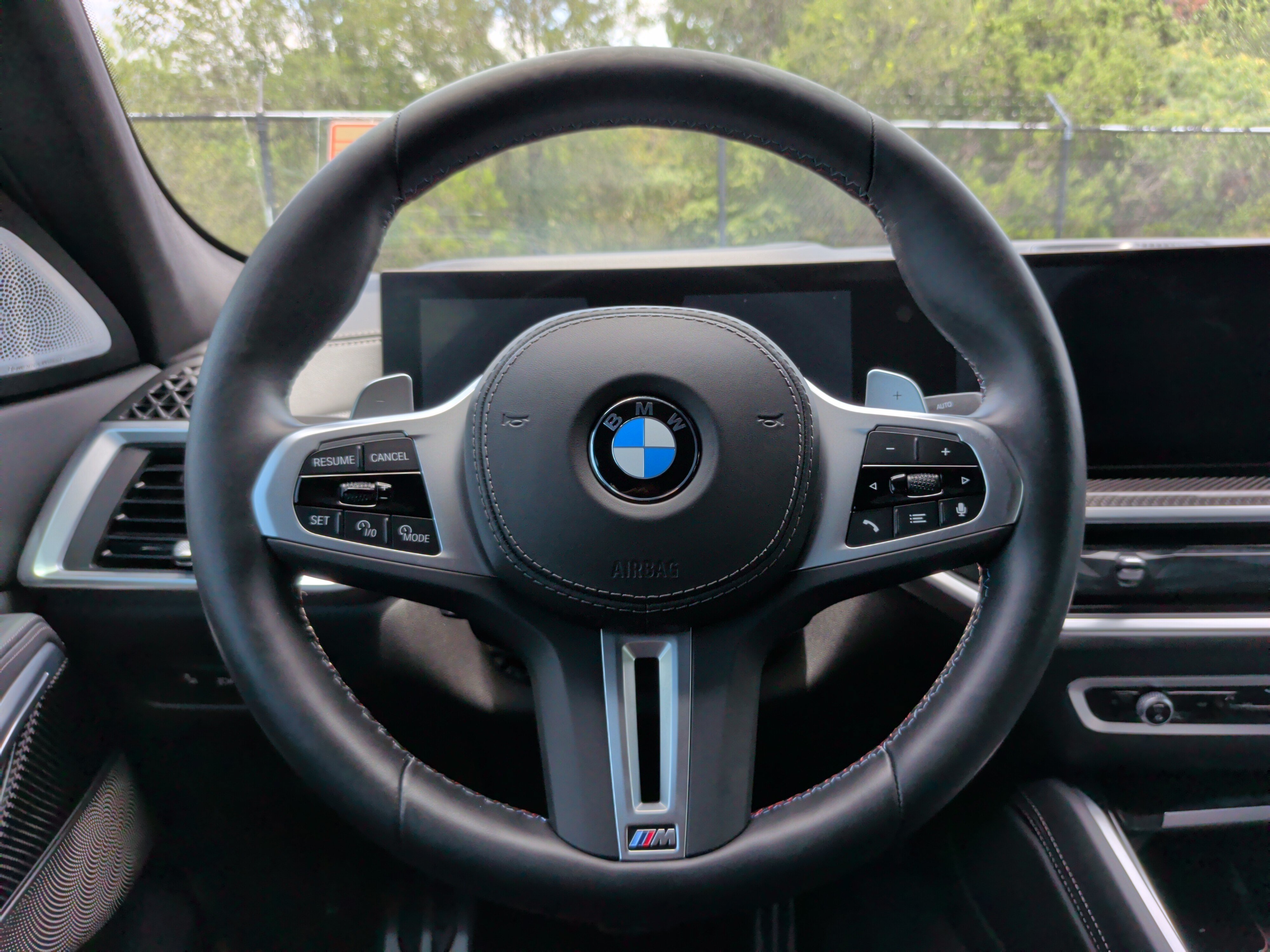 Used 2025 BMW X6 M60i AWD/4WD image 23