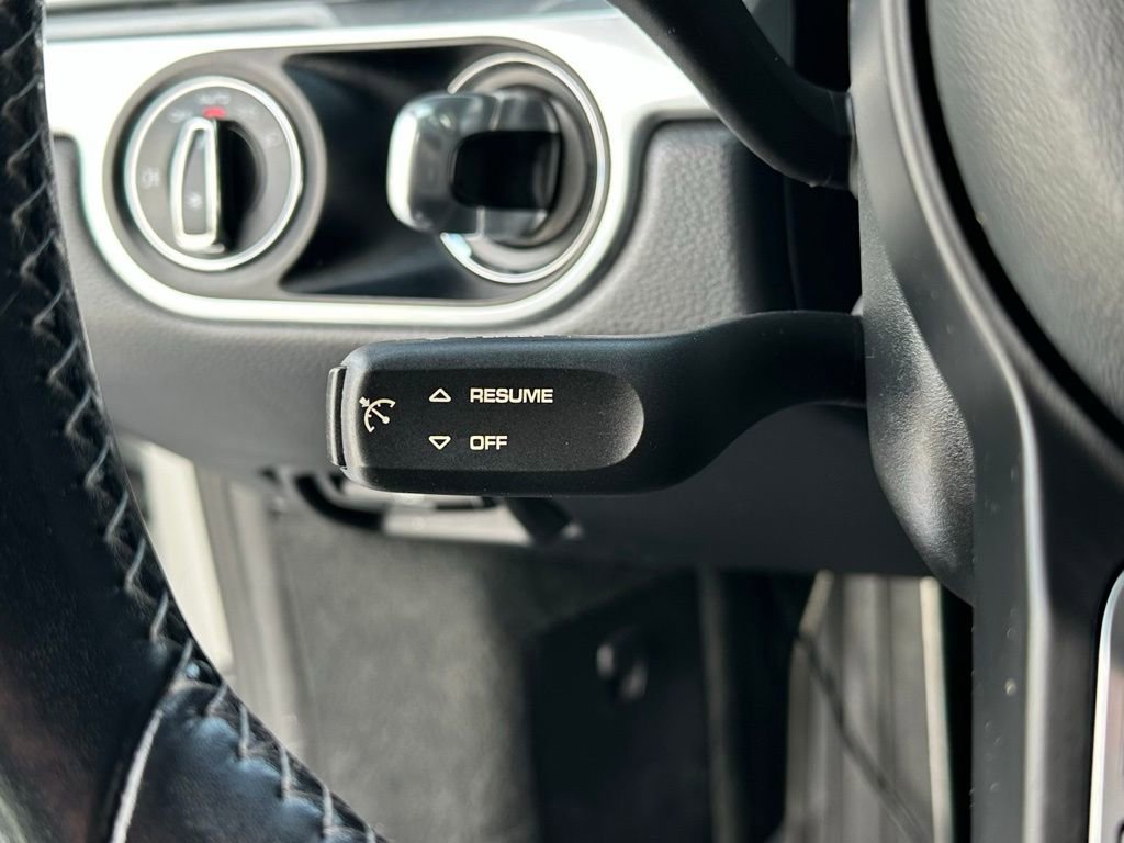 Used 2018 Porsche 911 Carrera image 30