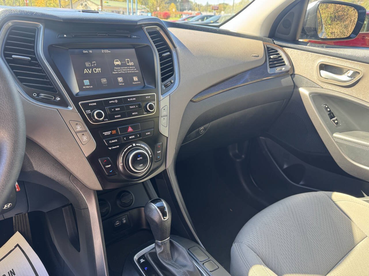 Used 2017 Hyundai Santa Fe Sport AWD/4WD image 19