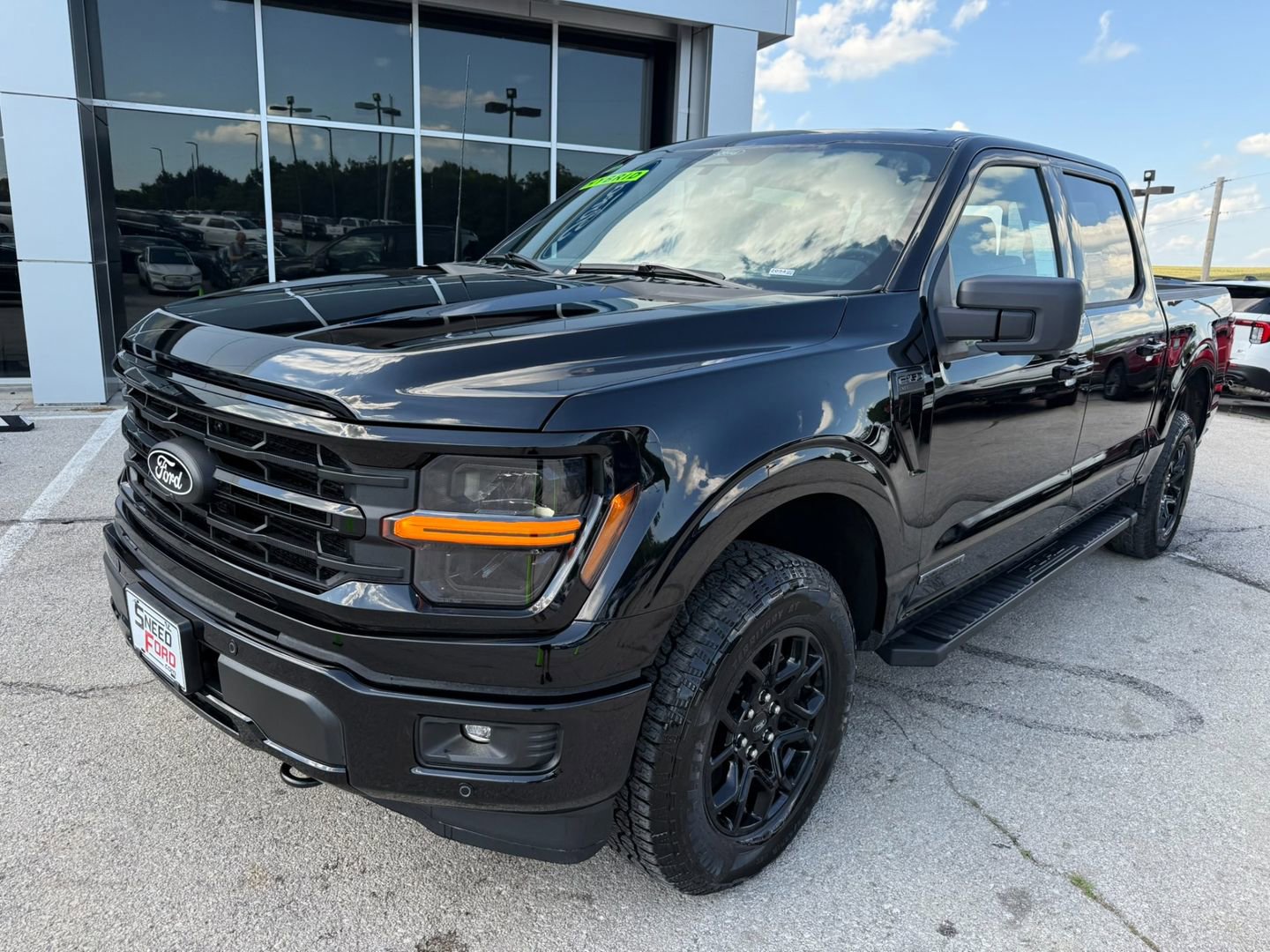 New 2025 Ford F150 XLT w/ Equipment Group 302A MID image 3