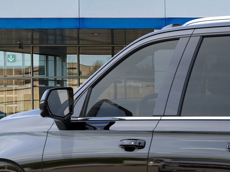 New 2026 Chevrolet Suburban LT AWD/4WD image 13