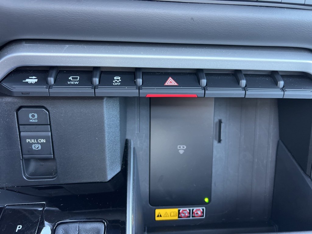 Certified 2025 Toyota Sequoia Platinum image 40