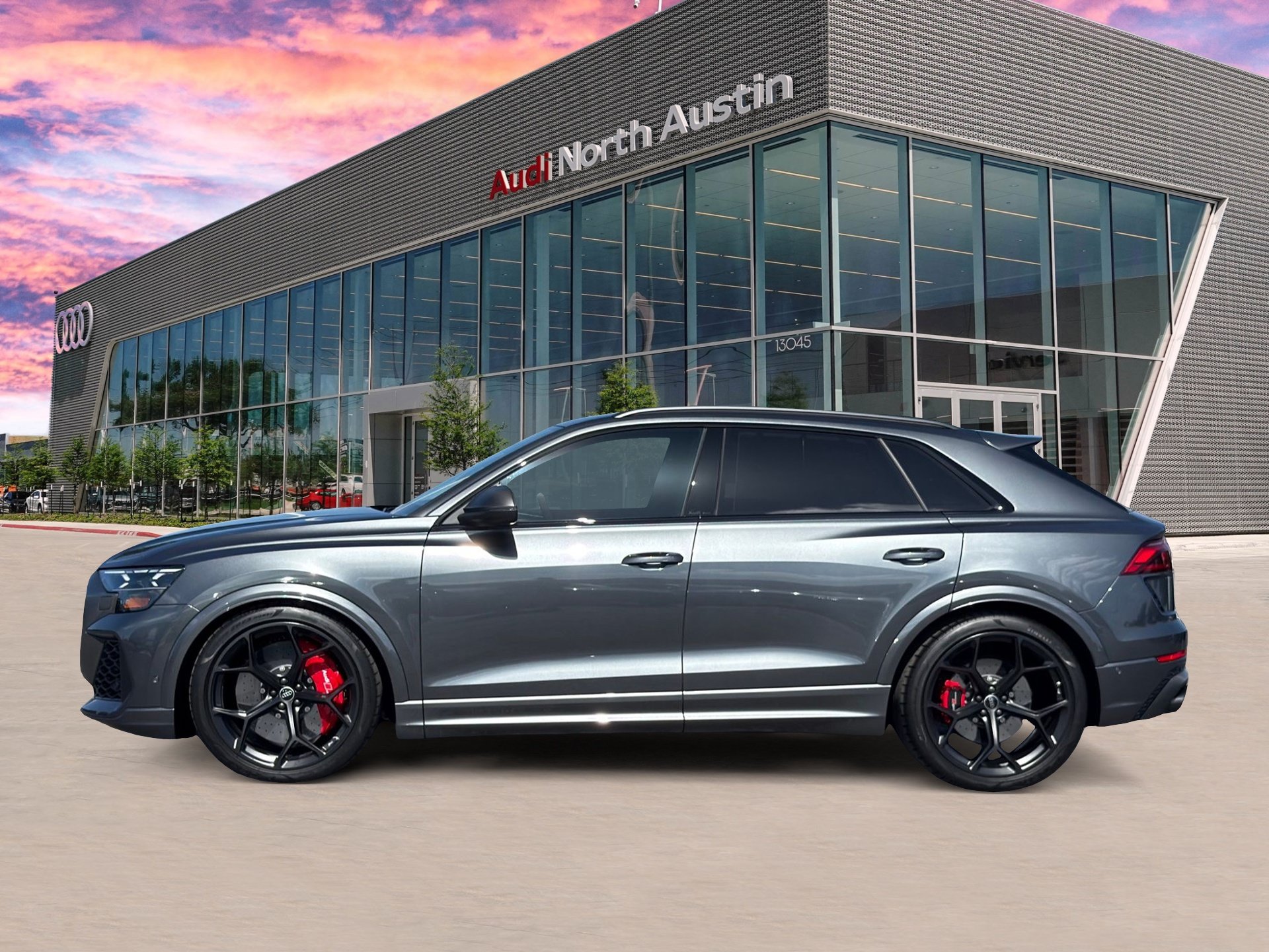 Used 2025 Audi RS Q8 performance AWD/4WD image 4