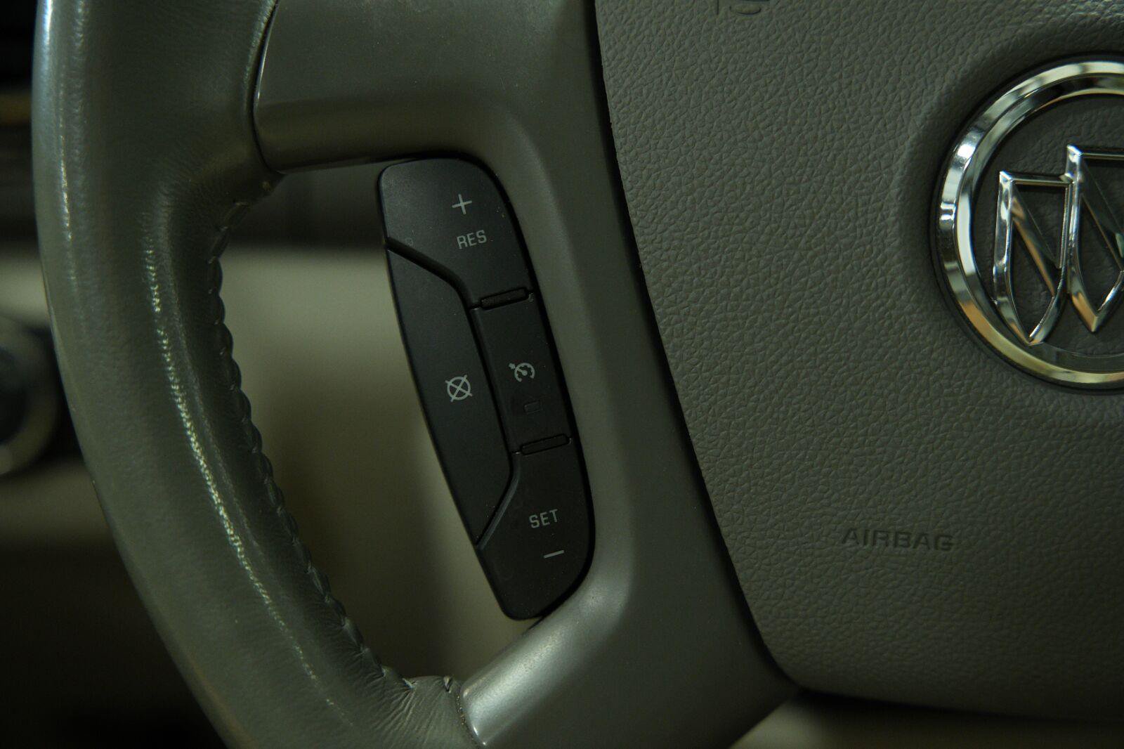 Certified 2014 Buick Enclave Premium FWD image 44