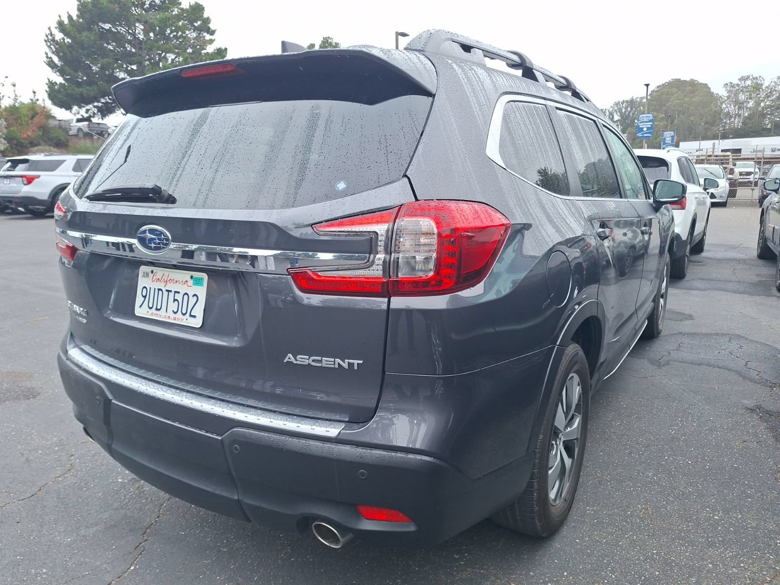 Used 2025 Subaru Ascent Premium AWD/4WD image 7