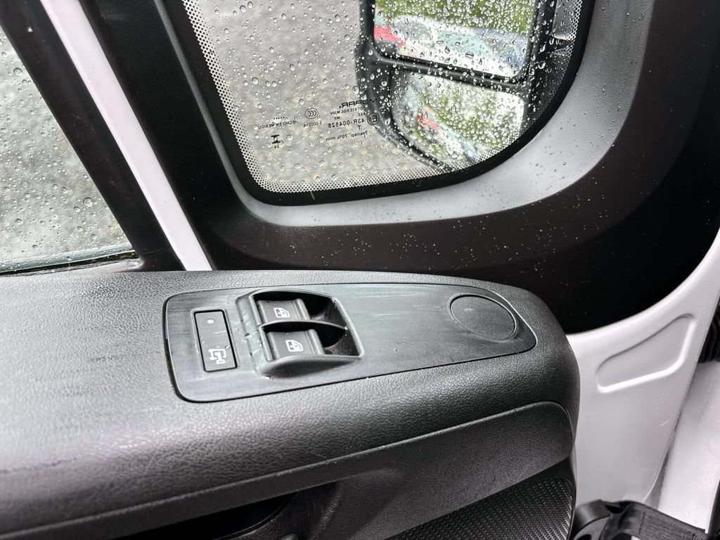 Used 2025 RAM ProMaster 2500 w/ U-Haul Equipment Group FWD image 10