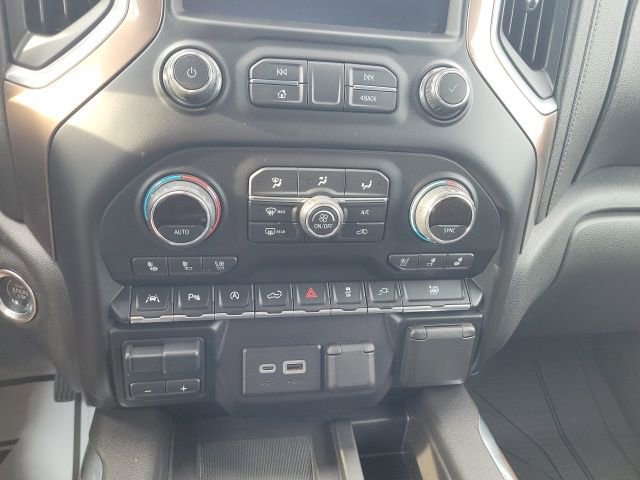 Used 2020 Chevrolet Silverado 1500 High Country w/ Technology Package AWD/4WD image 44