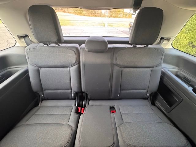 Used 2025 Ford Expedition Active image 25