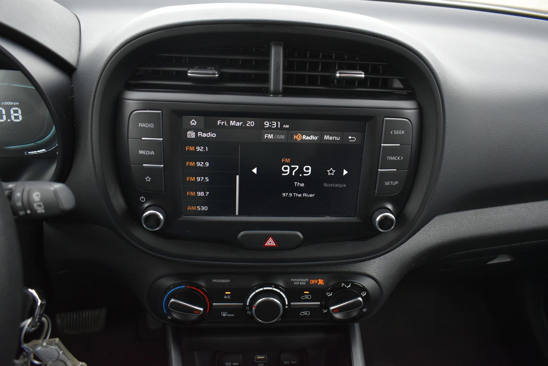 Used 2024 Kia Soul LX w/ Option Group 015 FWD image 24