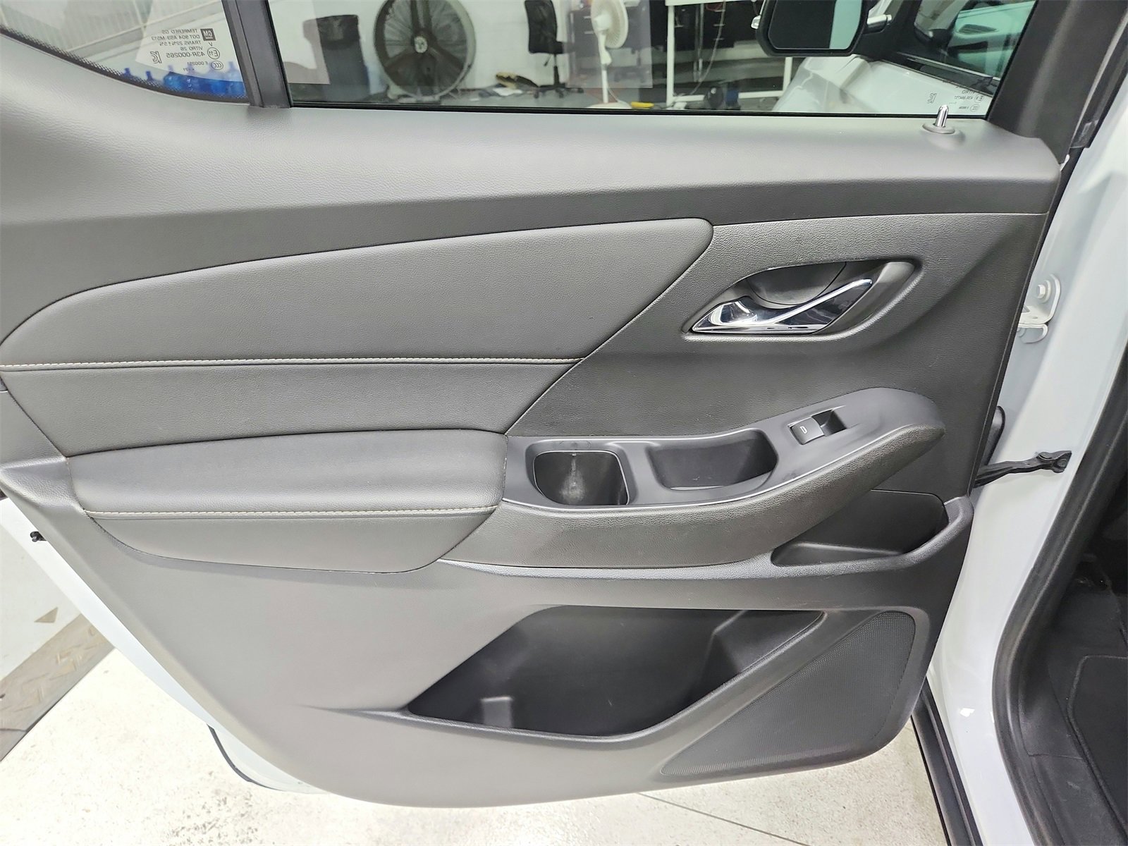 Used 2022 Chevrolet Traverse LT w/ Midnight/Sport Edition image 35