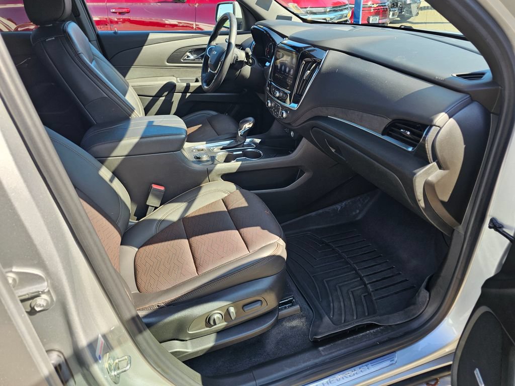Used 2022 Chevrolet Traverse High Country AWD/4WD image 13