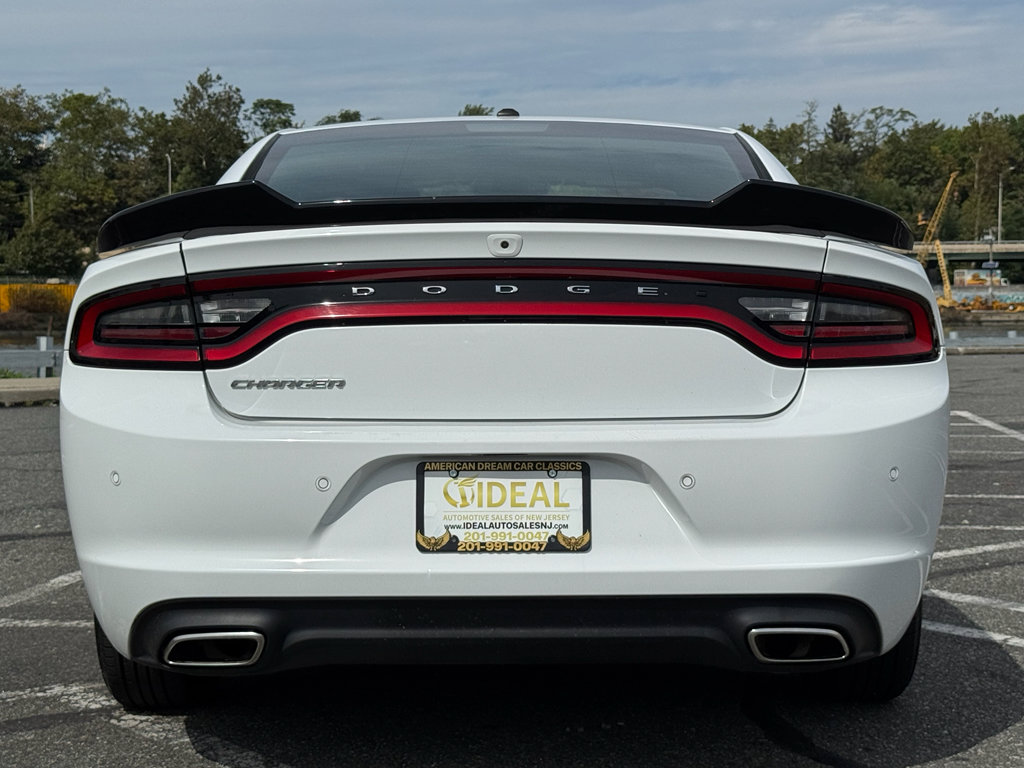 Used 2022 Dodge Charger SXT image 5