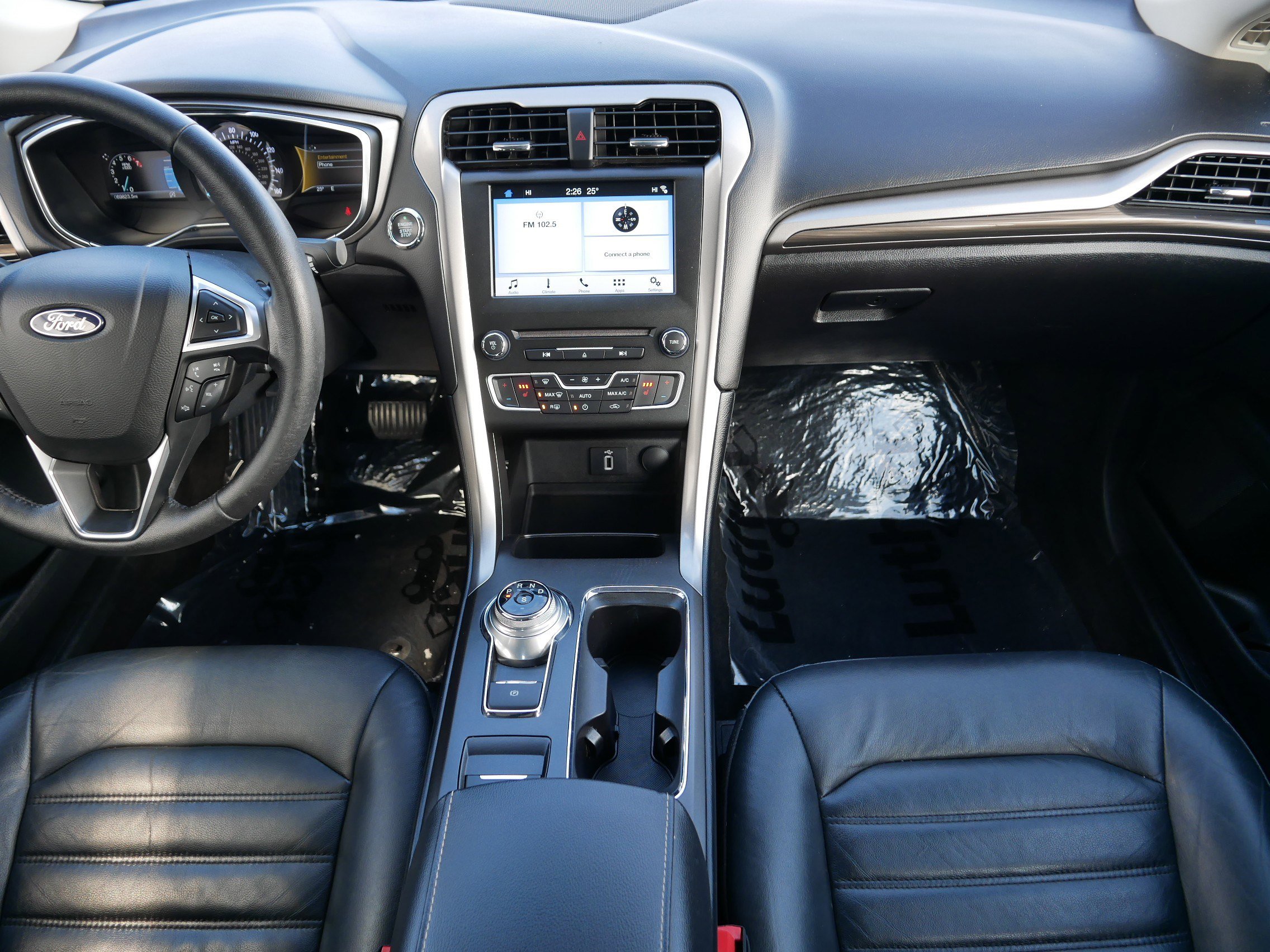 Used 2018 Ford Fusion SE w/ Fusion SE Technology Package image 10