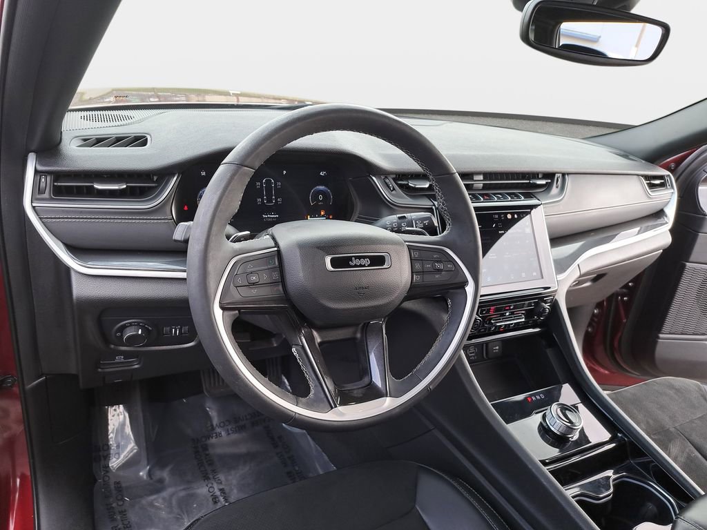 Certified 2023 Jeep Grand Cherokee L Laredo AWD/4WD image 19