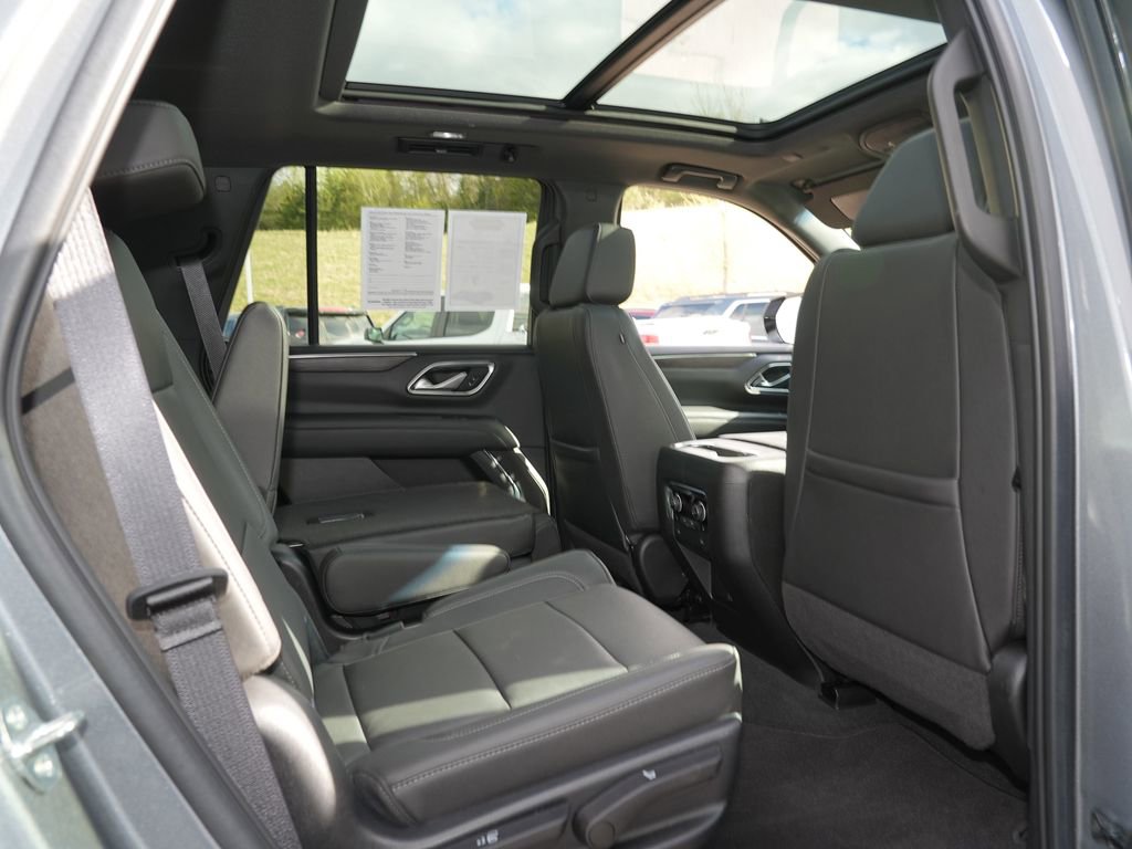 Used 2022 Chevrolet Tahoe Z71 w/ Z71 Off-Road Package AWD/4WD image 29