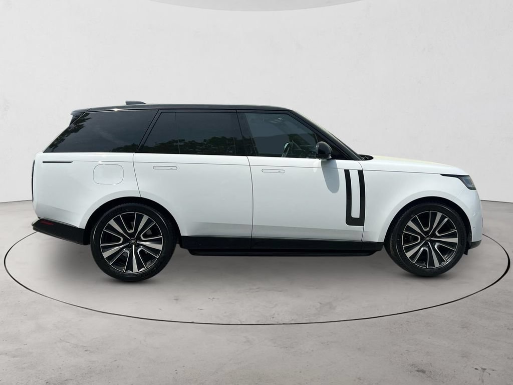 Used 2023 Land Rover Range Rover SE AWD/4WD image 6