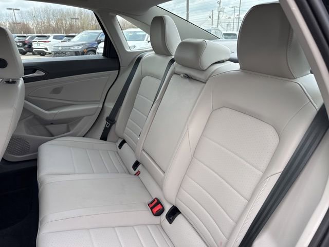 Certified 2023 Volkswagen Jetta SE image 43