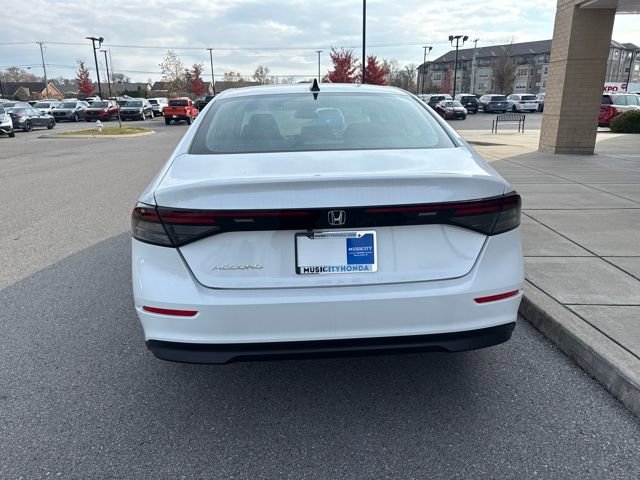 New 2025 Honda Accord SE image 3