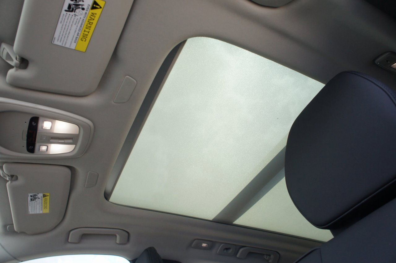 New 2026 Volvo XC60 B5 Plus w/ Protection Package Premier image 24