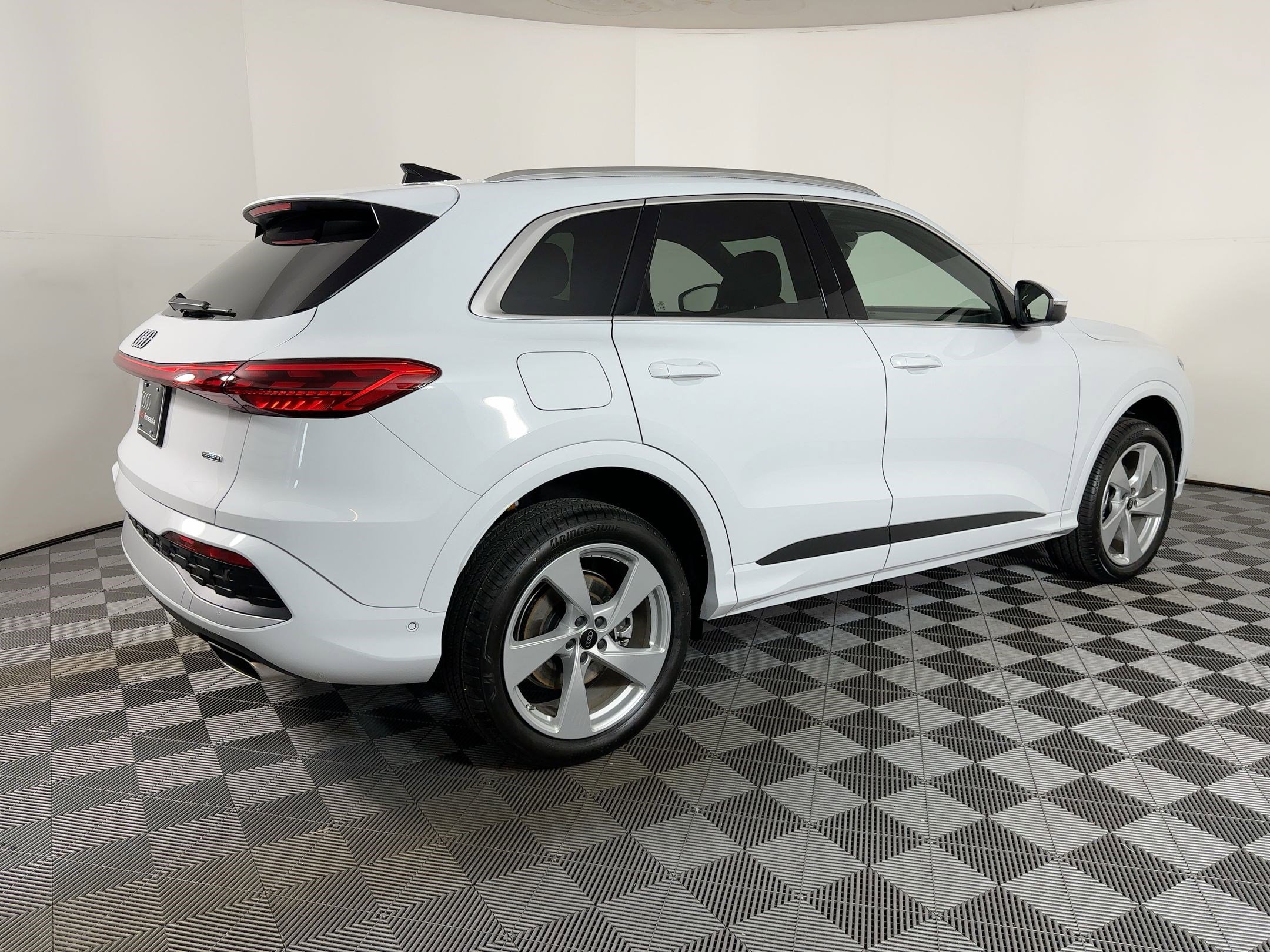 New 2025 Audi Q5 Premium Plus image 8