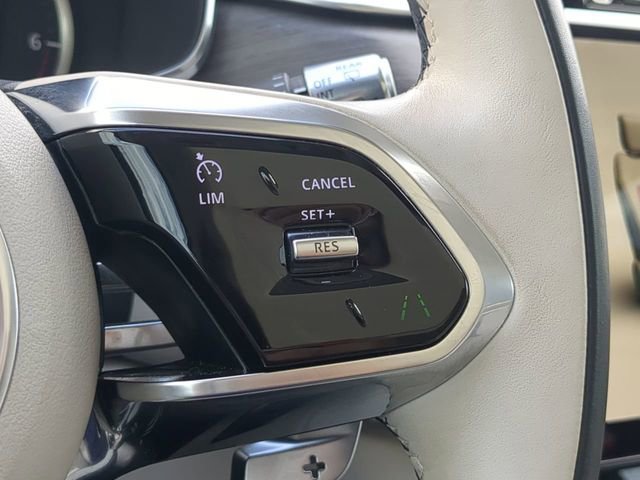 Used 2022 Jaguar F-PACE S image 32