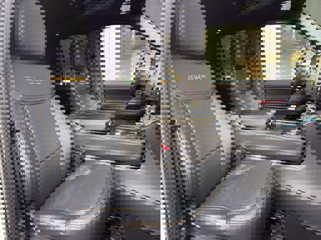 New 2026 Ford Expedition Tremor image 36