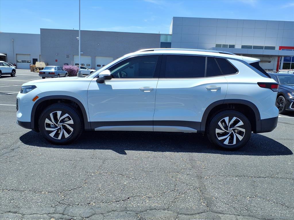 New 2026 Volkswagen Tiguan S image 2