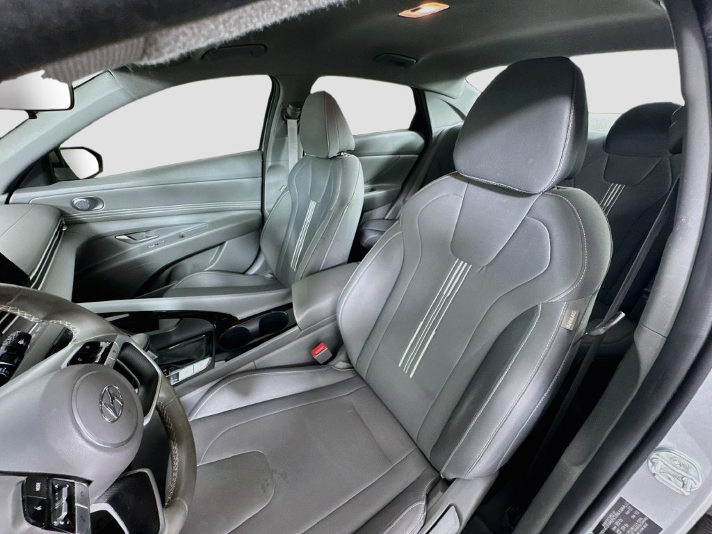 Used 2023 Hyundai Elantra SEL w/ Convenience Package FWD image 22
