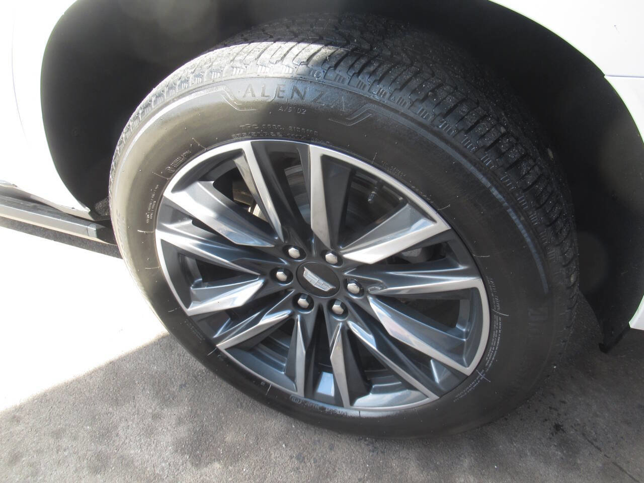 Used 2024 Cadillac Escalade Sport Platinum w/ LPO, Floor Liner Package image 25