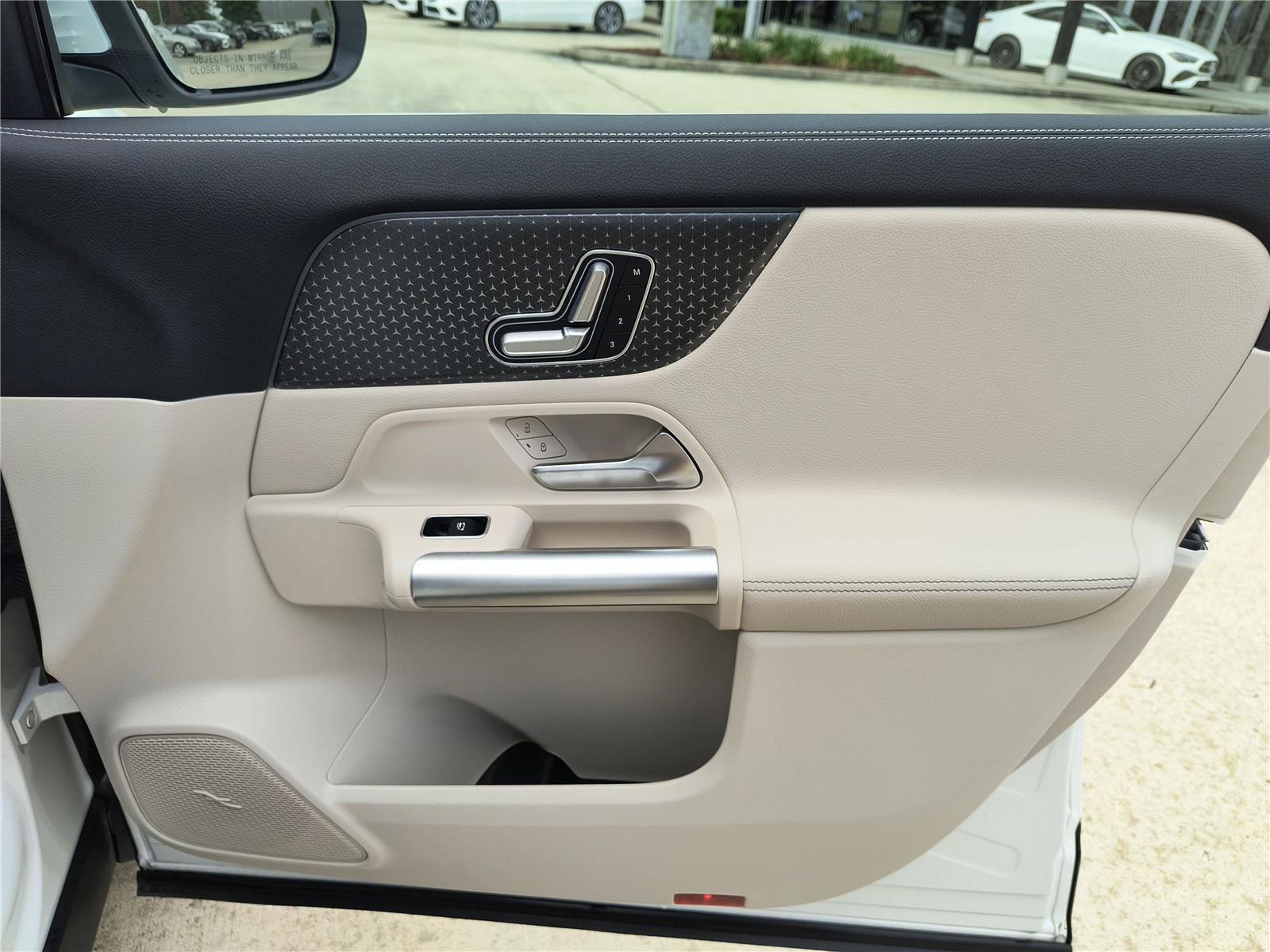 New 2025 Mercedes-Benz GLA 250 image 23