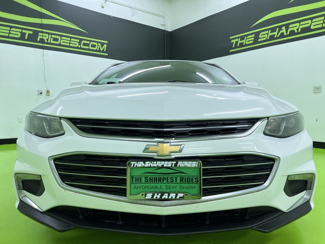 Used 2018 Chevrolet Malibu LT FWD image 3