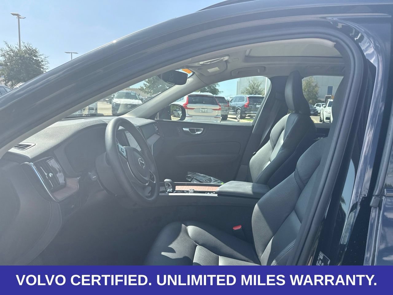 Certified 2024 Volvo XC60 B5 Plus w/ Protection Package Premier AWD/4WD image 17