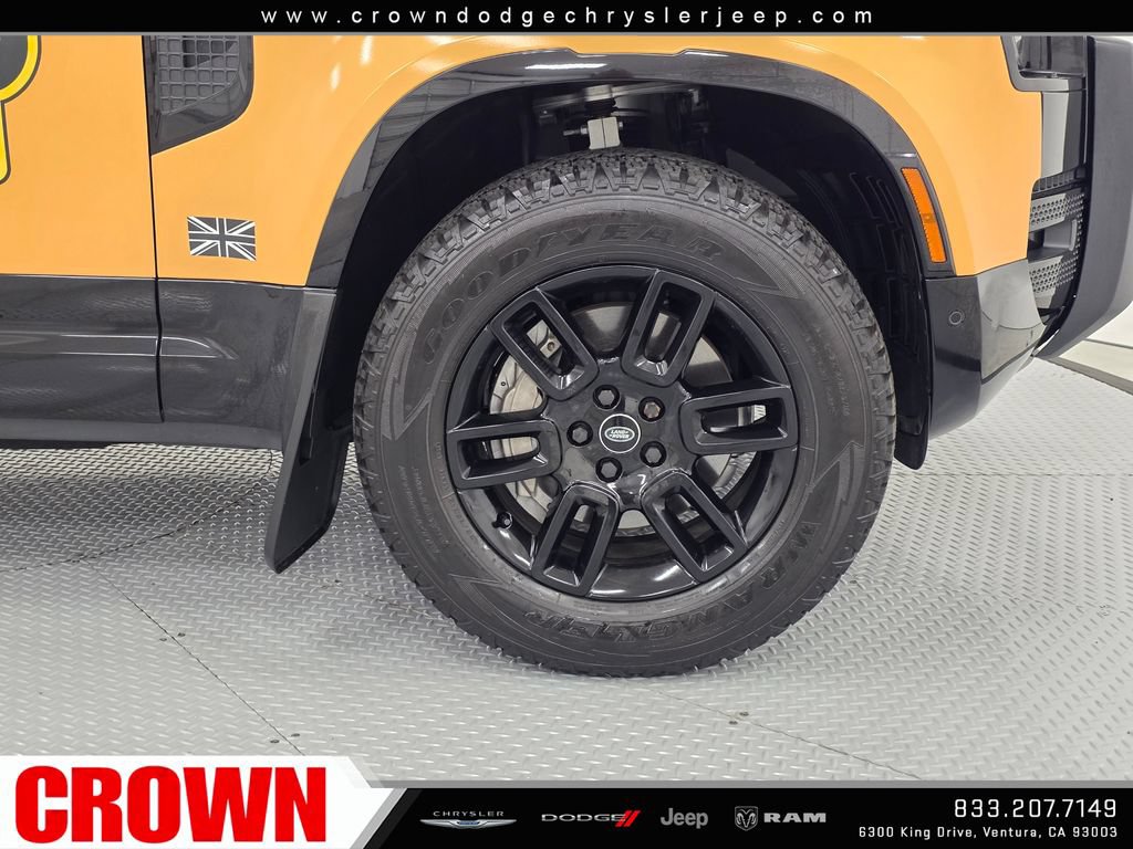 Used 2022 Land Rover Defender 110 X-Dynamic SE AWD/4WD image 10