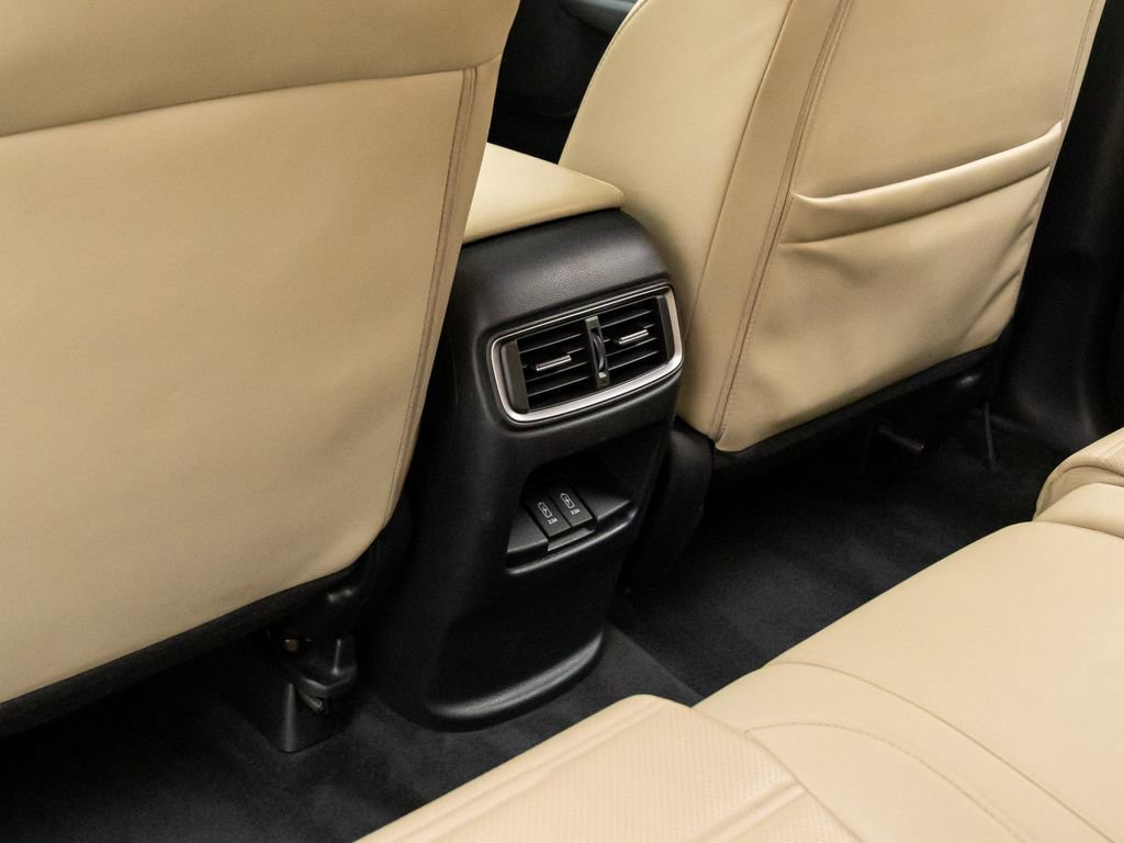 Certified 2020 Honda CR-V Touring image 17