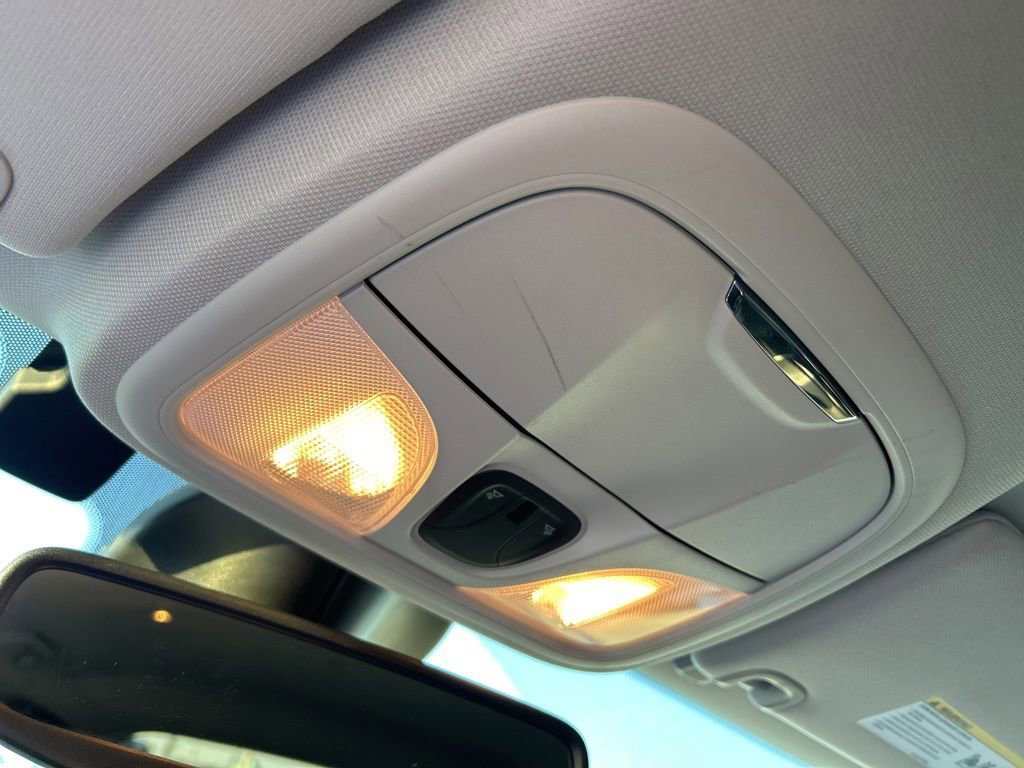 Used 2023 Jeep Cherokee Altitude Lux image 43