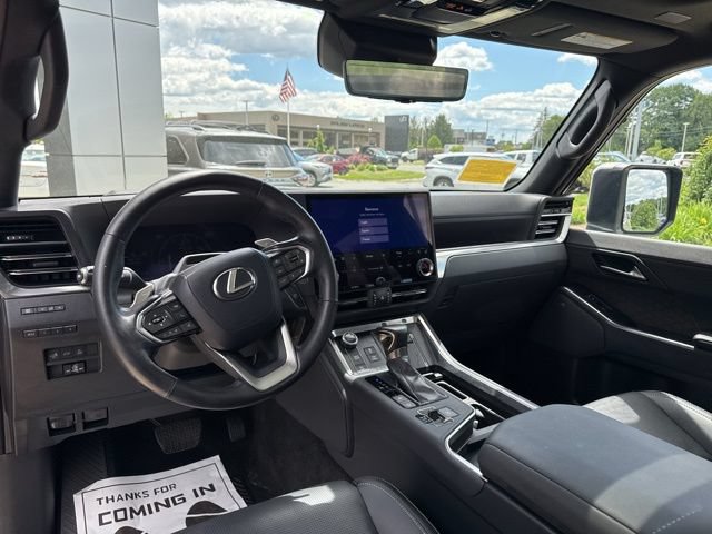 Used 2024 Lexus GX 550 AWD/4WD image 32