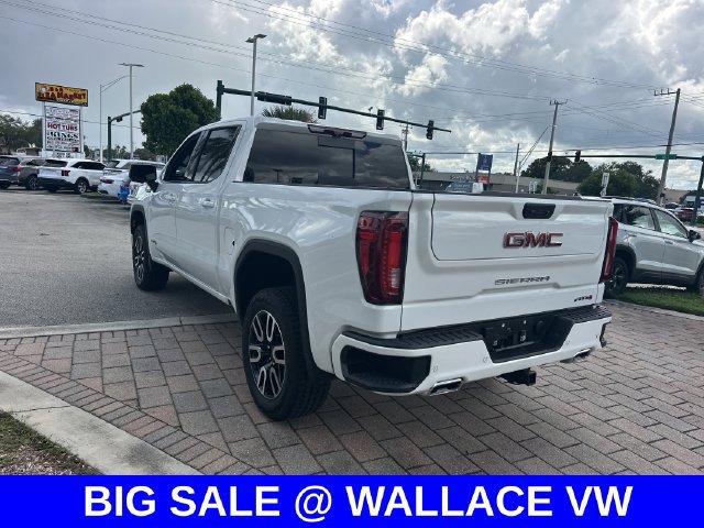 Used 2025 GMC Sierra 1500 AT4 w/ Technology Package AWD/4WD image 8