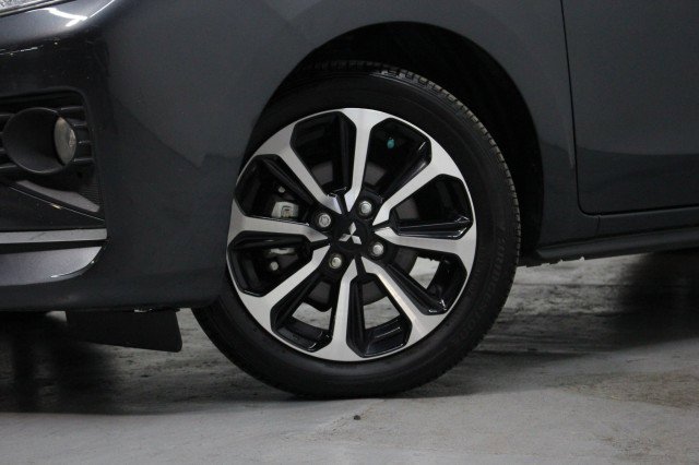 Used 2024 Mitsubishi Mirage SE image 3