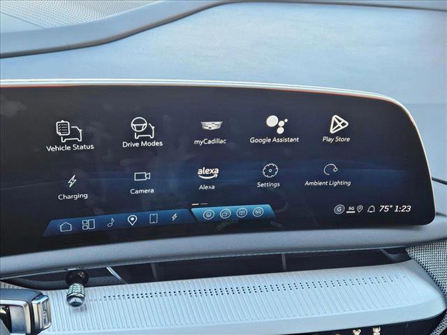 New 2025 Cadillac Optiq Luxury 1 AWD/4WD image 12