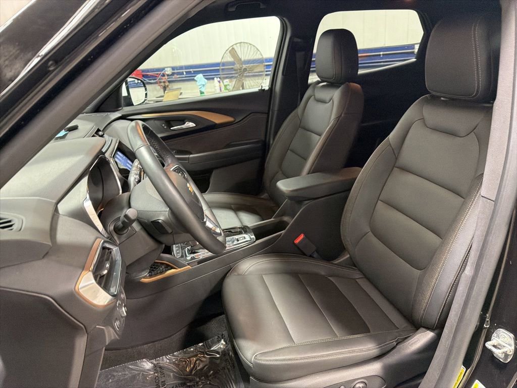 Used 2023 Chevrolet TrailBlazer ACTIV w/ Sun and Liftgate Package image 15