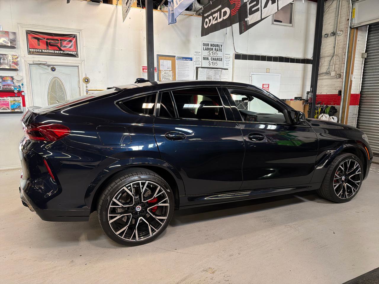 Used 2023 BMW X6 M w/ Executive Package AWD/4WD image 4