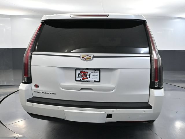 Used 2017 Cadillac Escalade ESV 4WD image 6