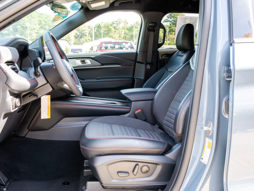 Used 2026 Ford Explorer ST-Line AWD/4WD image 19