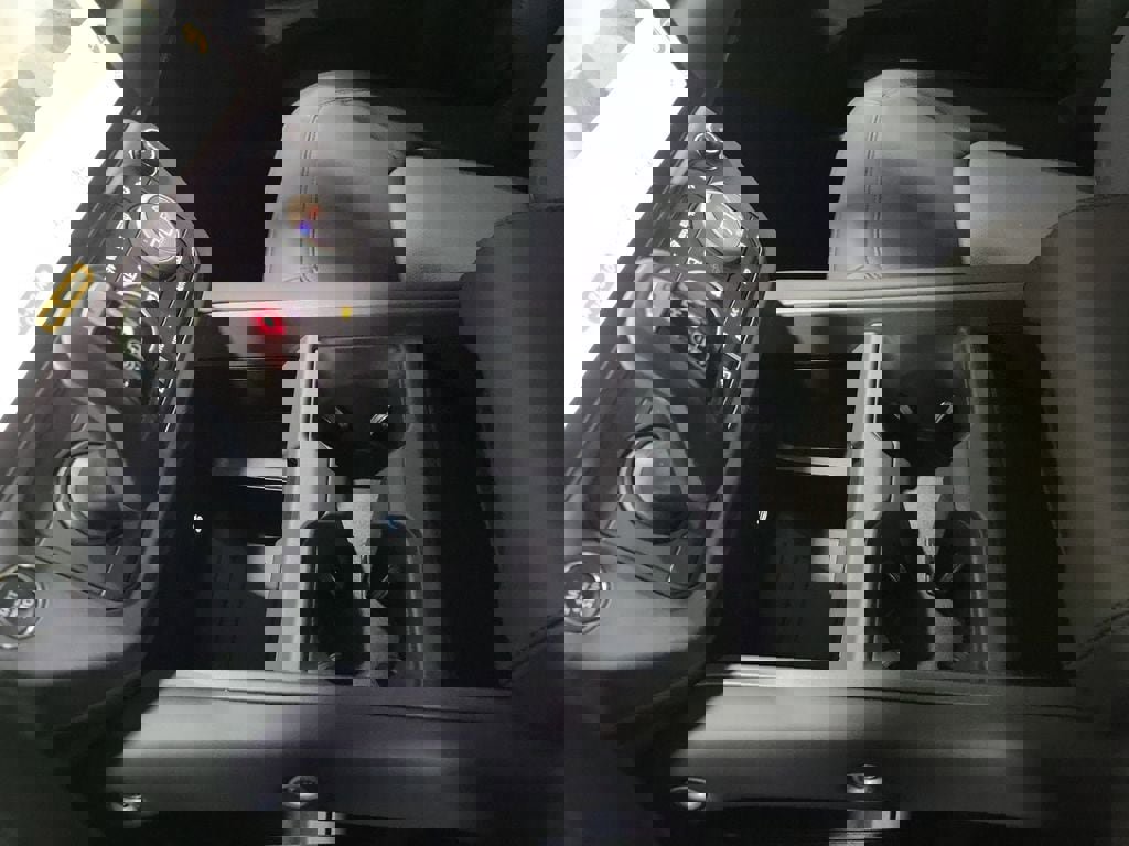 New 2026 Land Rover Defender 110 S image 20