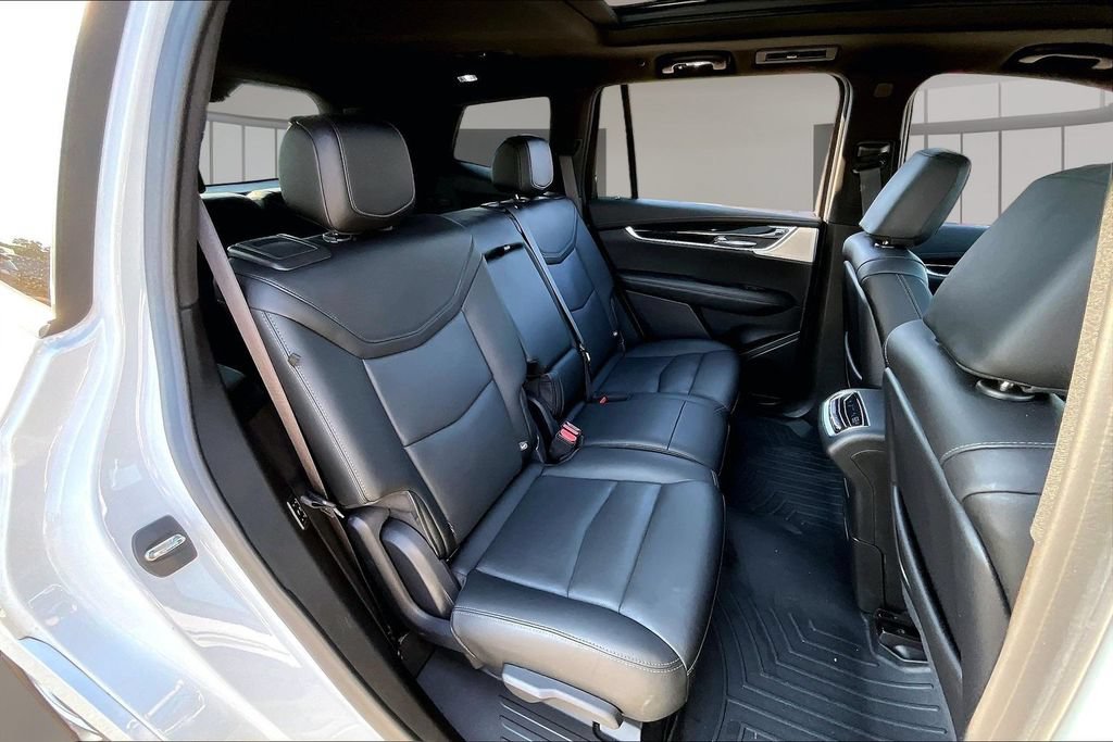 Used 2021 Cadillac XT6 Premium Luxury FWD image 29