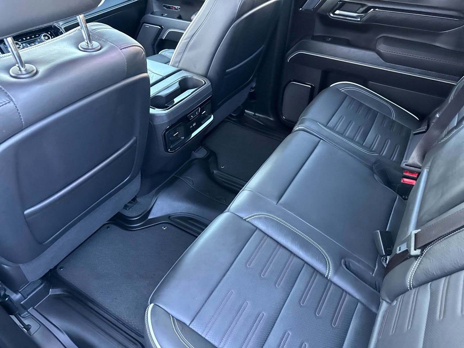 Used 2024 GMC Sierra 1500 AT4X image 13